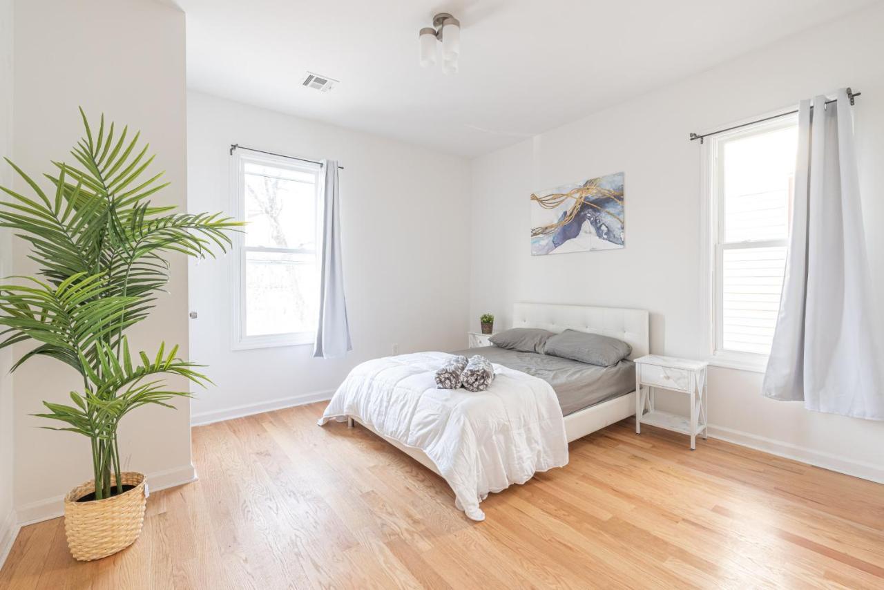 Вилла Tranquil Town House With Parking And Laundry - Just 25 Minutes To Time Square! Джерси-Сити Экстерьер фото