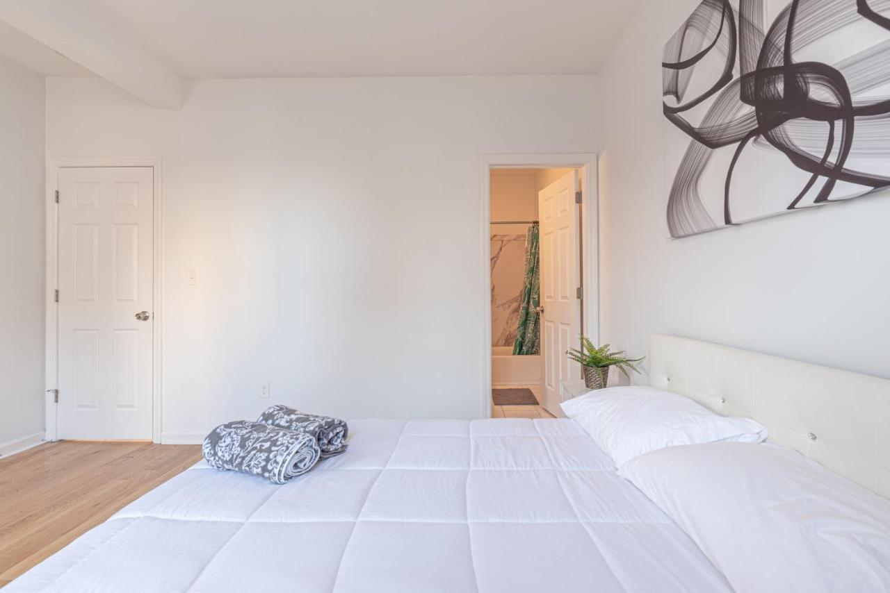 Вилла Tranquil Town House With Parking And Laundry - Just 25 Minutes To Time Square! Джерси-Сити Экстерьер фото