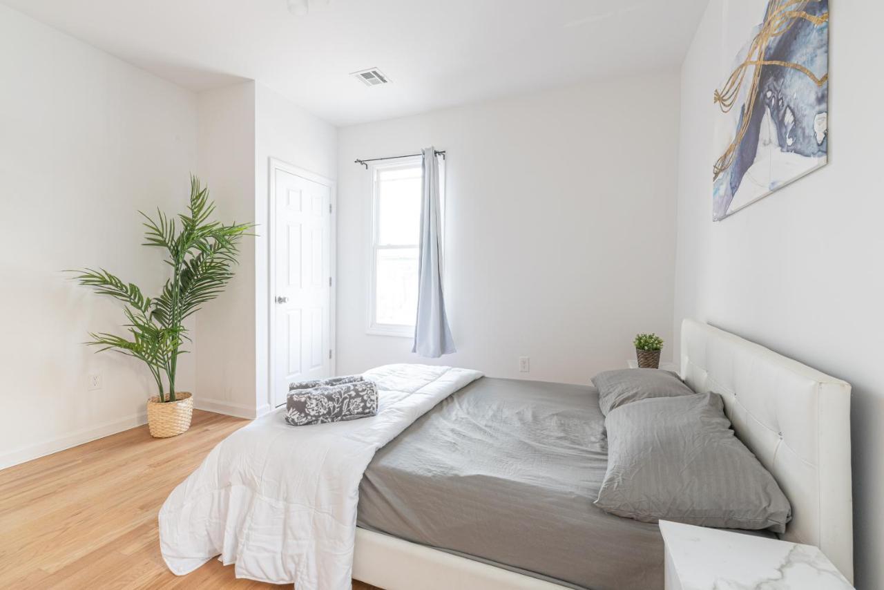 Вилла Tranquil Town House With Parking And Laundry - Just 25 Minutes To Time Square! Джерси-Сити Экстерьер фото